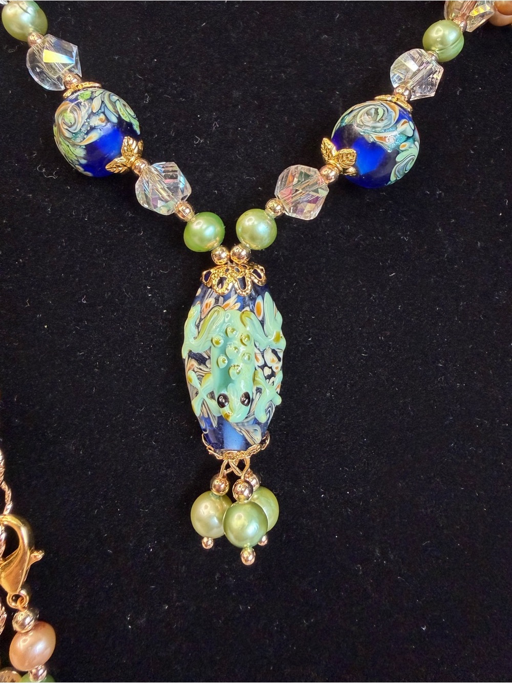 FROG Lampwork Glass, Freshwater Pearls & Crystal Necklace, Earrings & Bracelet - Picture 8 of 10